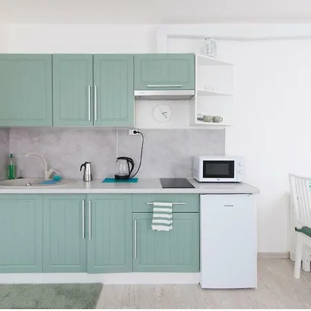 Apartamento Free Parking In Garage Karolina Plazza, New Cosy With Need
