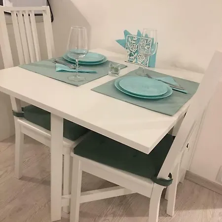 Apartamento Free Parking In Garage Karolina Plazza, New Cosy With Need *